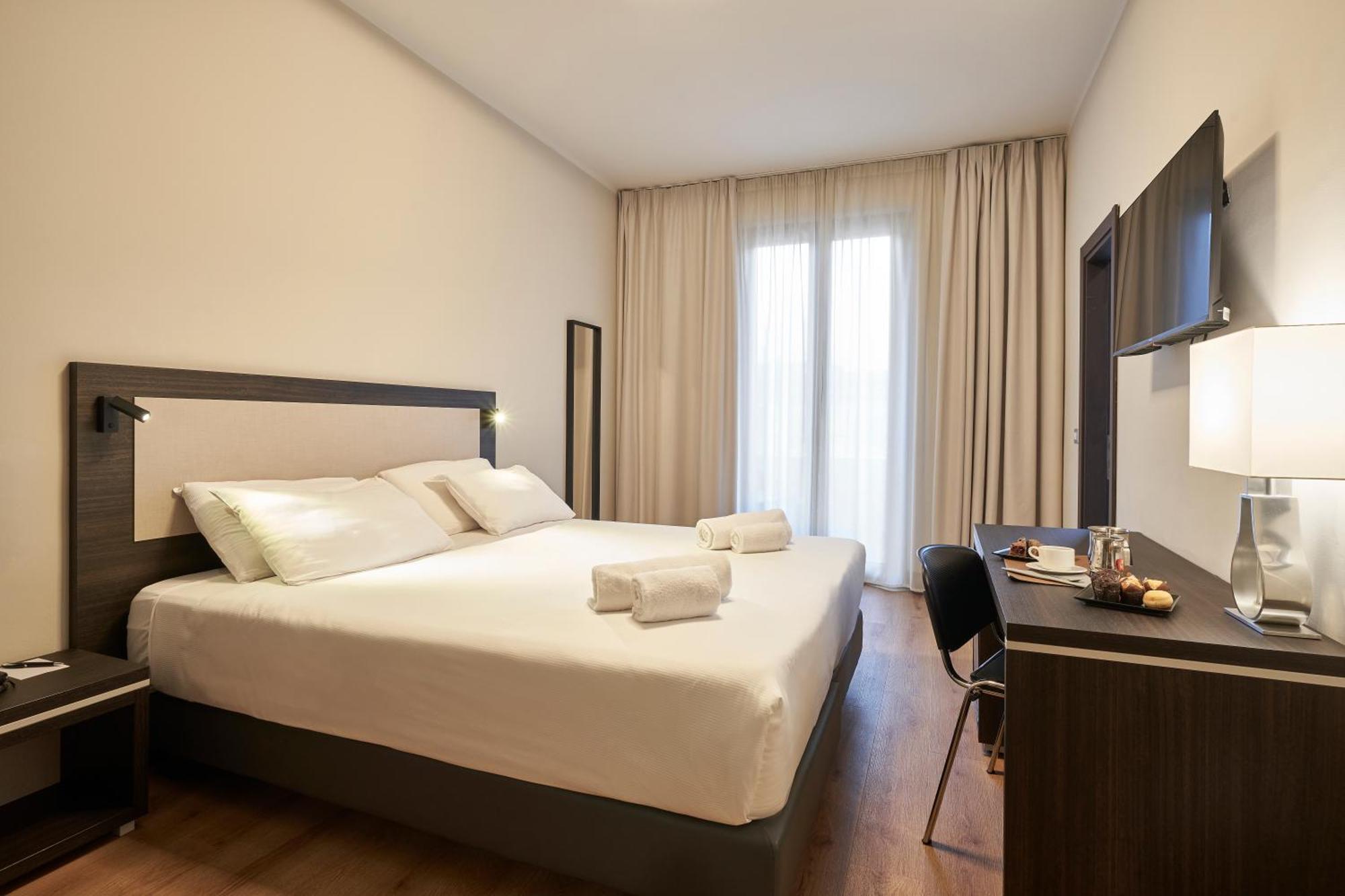 Hotel Leonardo Da Vinci Флоренция Екстериор снимка