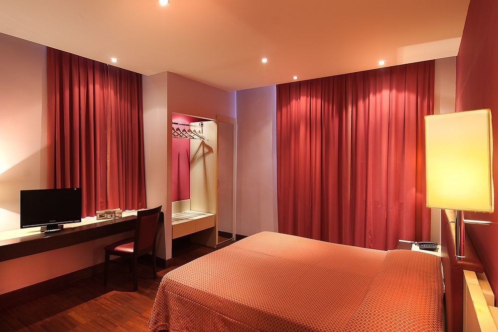 Hotel Leonardo Da Vinci Флоренция Екстериор снимка